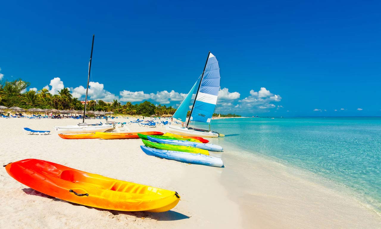 00268 kuba urlaub günstig wassersport kayak segelboot strand türkises wasser