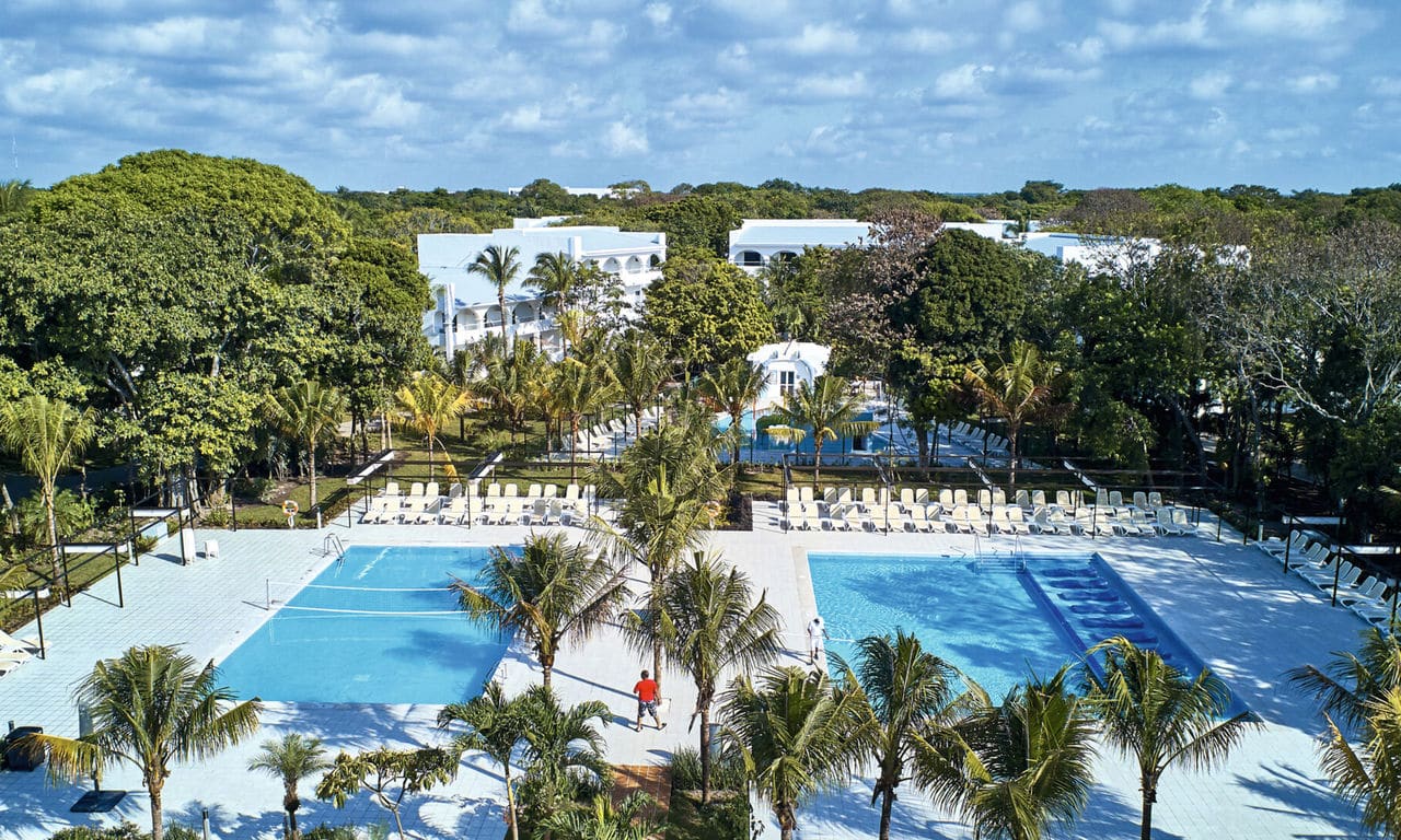 Mexiko playa del carmen - hotel Riu Tequila - hotelanlage mit swimming pool