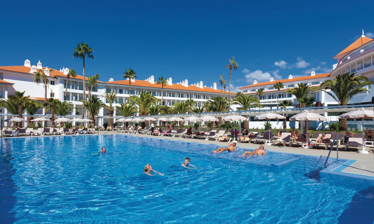 Teneriffa - hotel Riu Arecas Adults only - HOTELANSICHT und pool 02